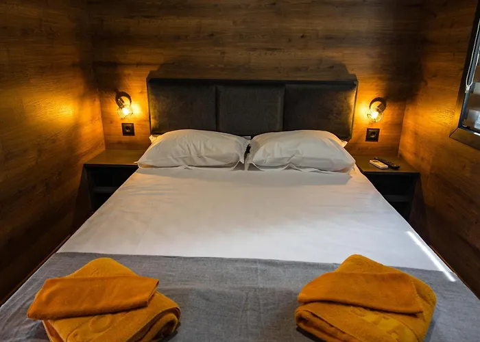 Albatross Family Nest Breeze Campsite Varna