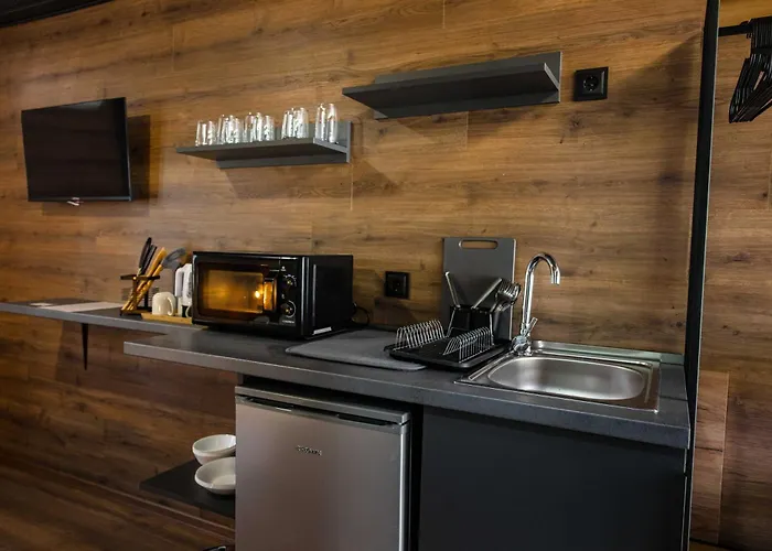 Albatross Family Nest Breeze Varna